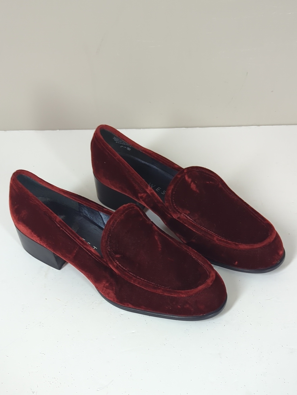 Nine West Women's Velvet Loafer Heels in Deep Burgundy 7 Narrow